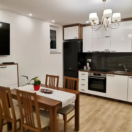 Break شقة بانيا لوكا