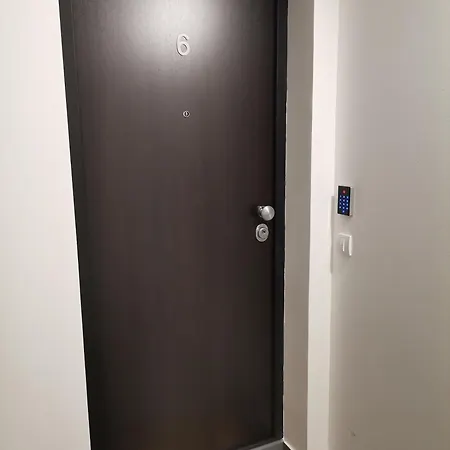 Break Apartment